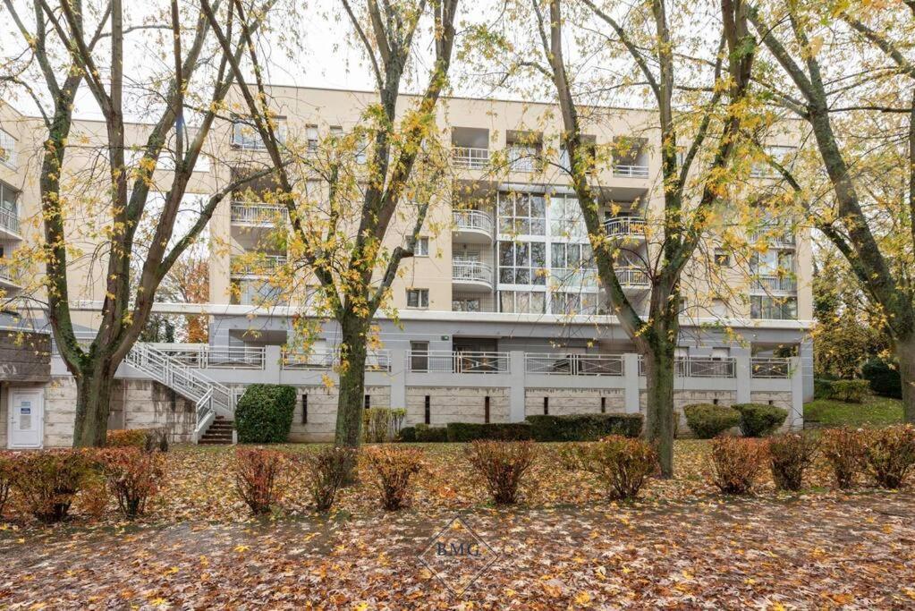 Appartement Proche De Disneyland Bmyguest Torcy  Exterior photo